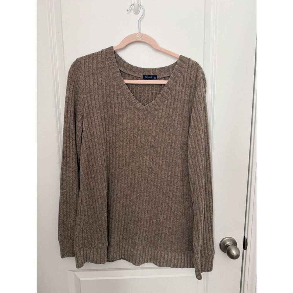 Elegant V-Neck Sweater in Taupe